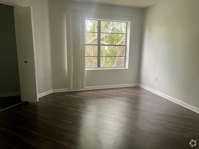 Building Photo - 3564 Southpointe Dr Unit U2 Rental