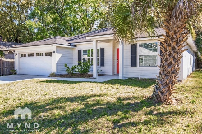 Photo - 643 Locust St