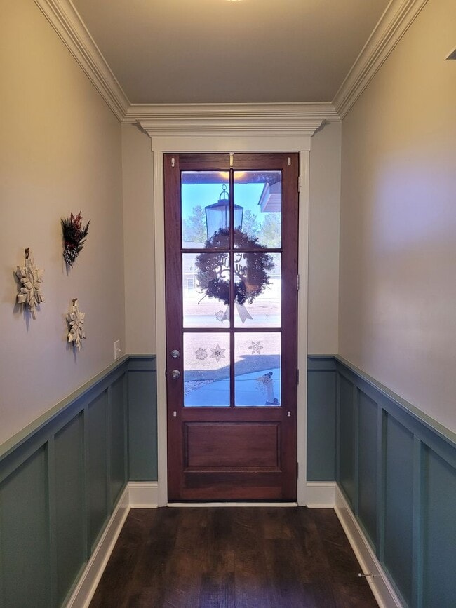 Building Photo - Spacious 4BR Home with Inground Pool, Open Split Floor Plan & Side-Entry Garage