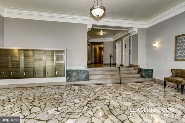 5402 Connecticut Ave NW Unit 401