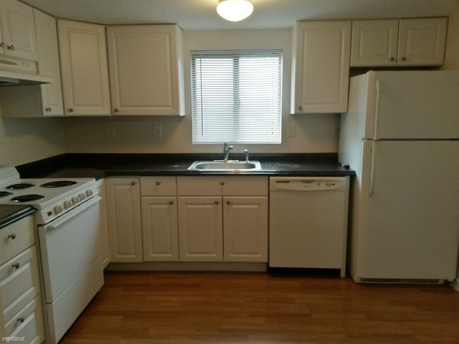 1 br, 1 bath Condo - 22 Cove Rd Apt 3 - 1 br, 1 bath Condo - 22 Cove Rd Apt 3 Unidad Apt 3