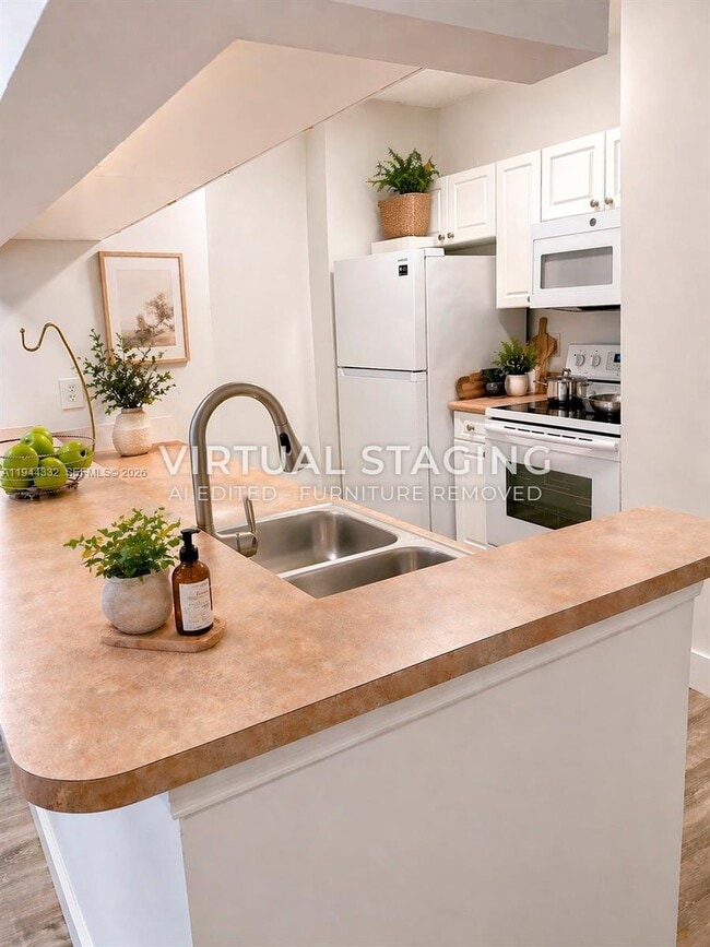 Photo - 17145 N Bay Rd Unit 4312