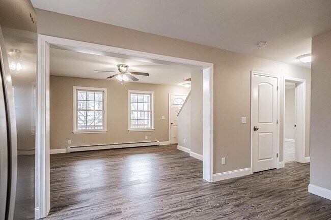 14 Hemlock Dr
