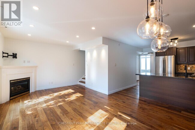 Photo - 12 Sudbury St