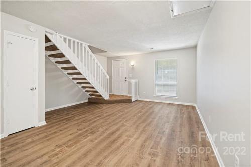 Photo - 3916 Briarhill Dr