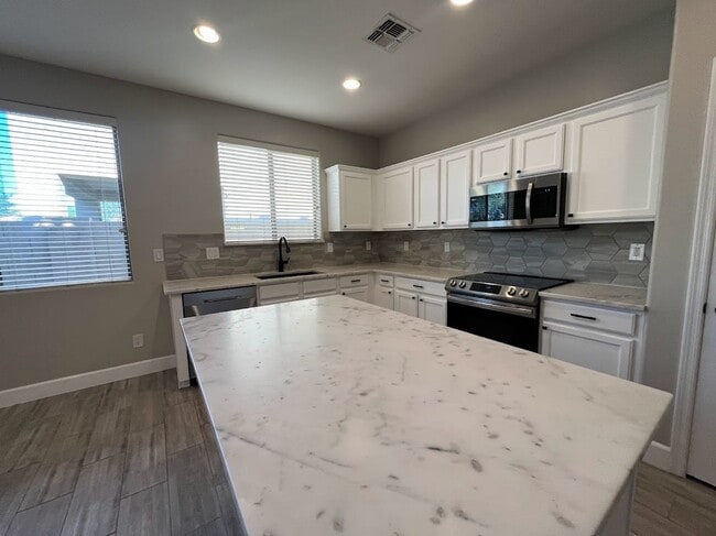 Photo - Cozy Cul De Sac house FOR RENT in a GREAT location