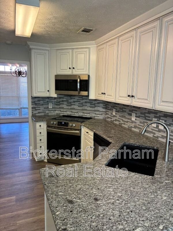 Photo - 9146 Garrett Lake Dr