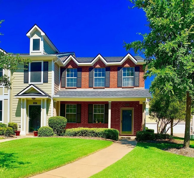 Photo - 3219 Carlisle St