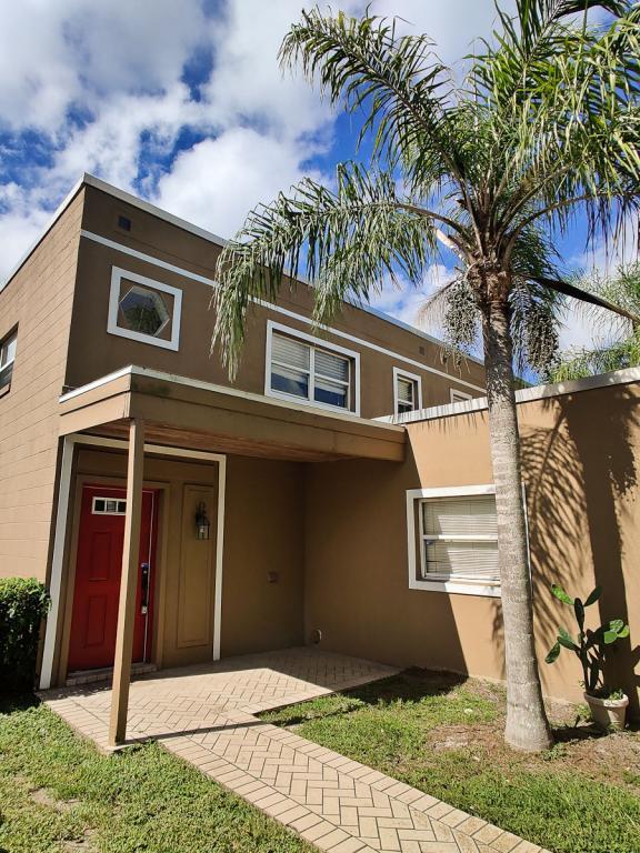 Photo - 920 Aragon Ave