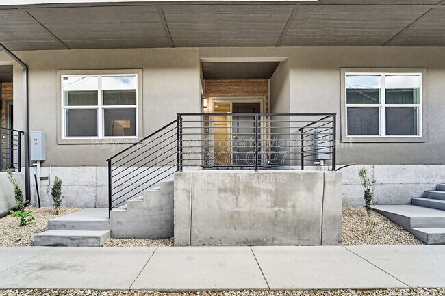 4305 Greentrail