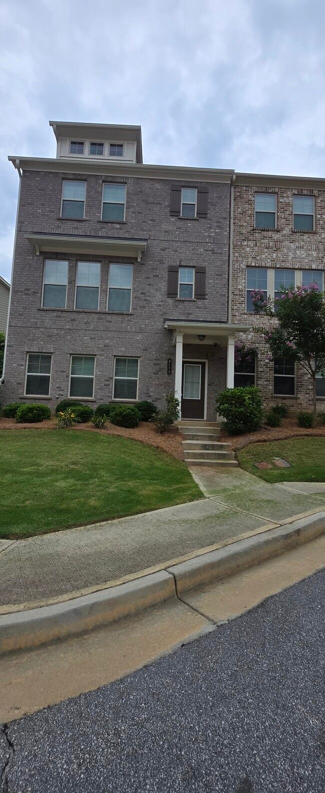 Building Photo - 3498 Hidden Valley Cir