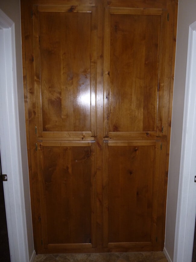 Photo - 4  BED, HUGE BACKYARD, 3 CAR GARAGE!