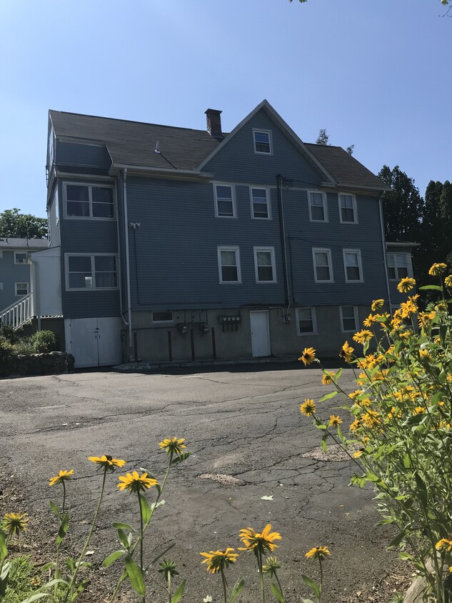 Photo - 48 Allen Ave (Wallingford, CT)