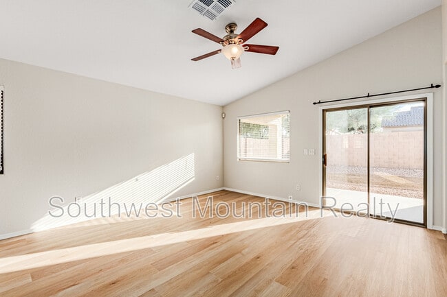 Photo - 30196 N Sunray Dr