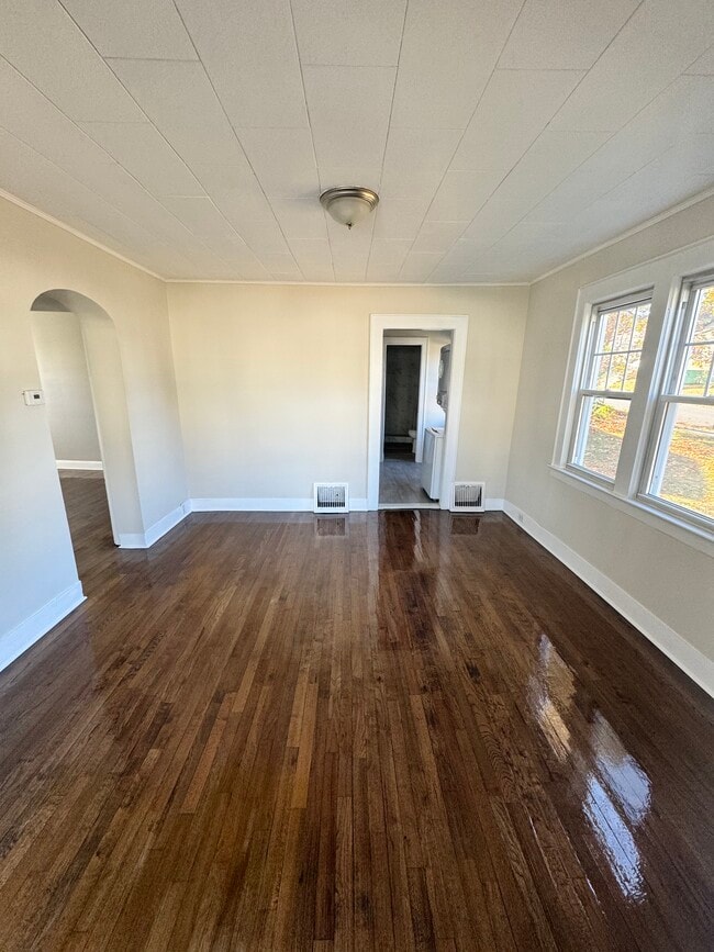 Photo - 331 Winfield Ter Unit 1st Floor