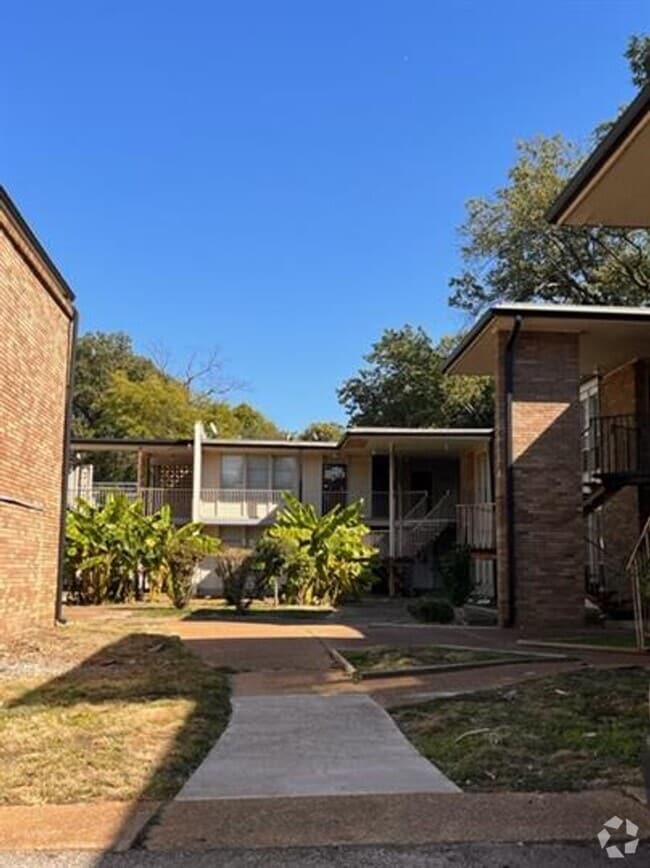 Building Photo - 151 N Belvedere Blvd Unit 12 Rental