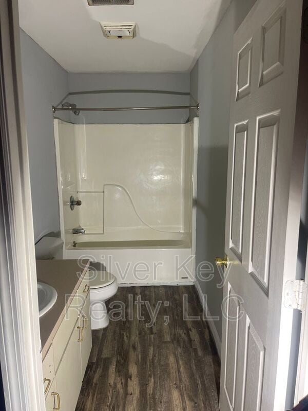 Photo - 217 E Washington Ave Unit B