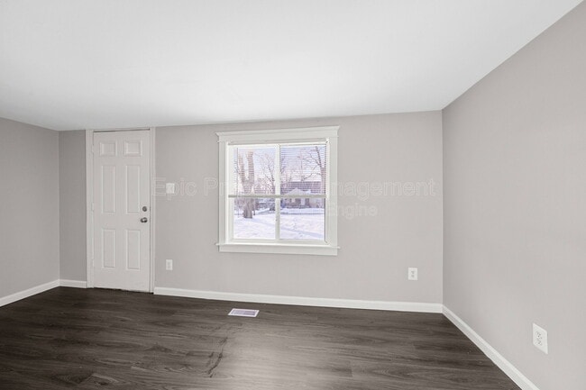 Photo - 21930 Elroy Ave