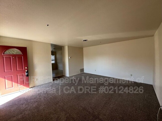 Photo - 925 S Oak St