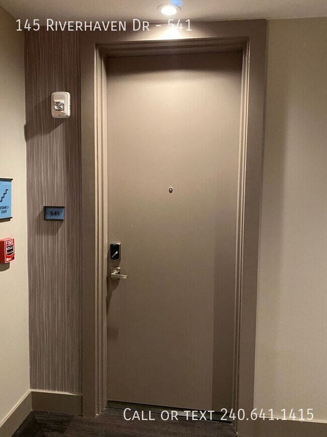 Photo - 145 Riverhaven Dr