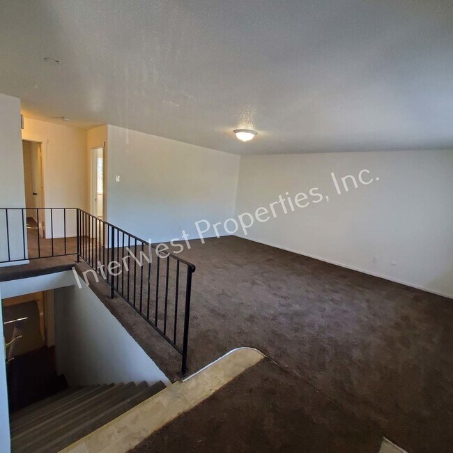 11706 E Burnside St Unit 11714