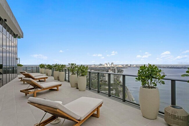 3015 S Ysabella Ave Unit 2402