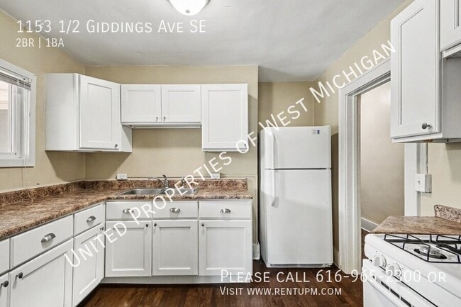 Building Photo - 1153 1/2 Giddings Ave SE-