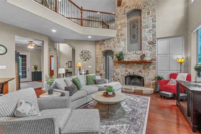 Photo - 7505 Roaring Springs Dr