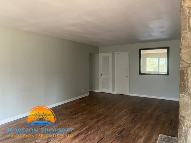 Photo - 3106 Acklen Dr SW