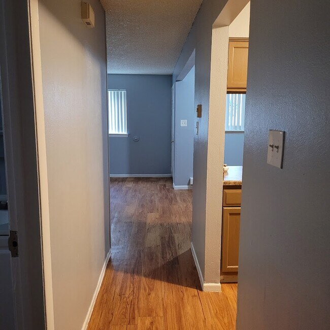 Photo - 200 S Ingalls St Unidad 4