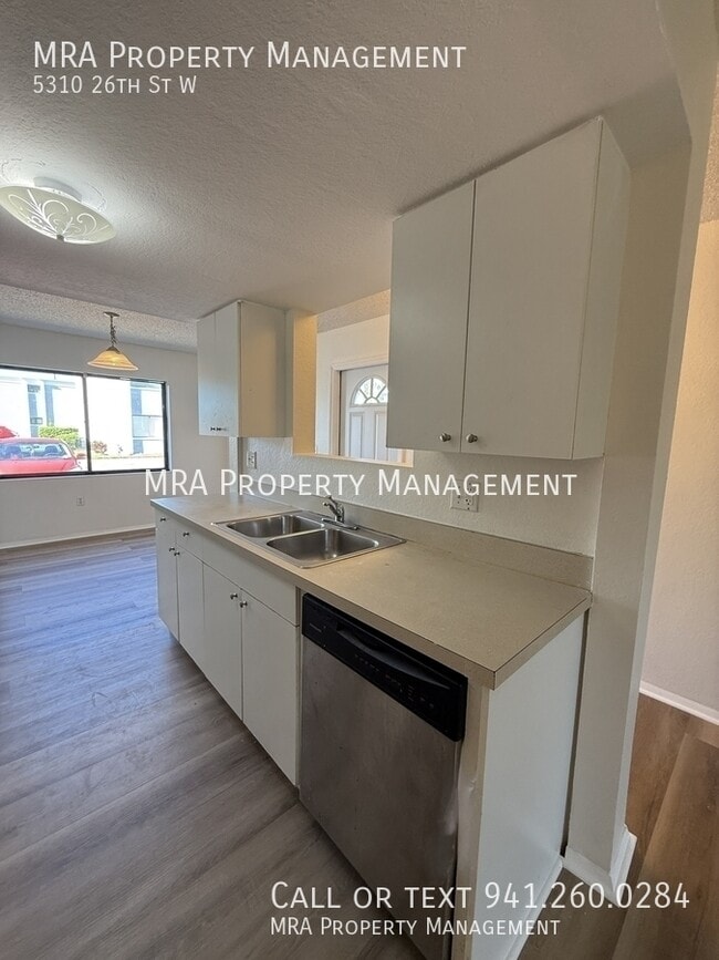 Photo - 5310 26th St W