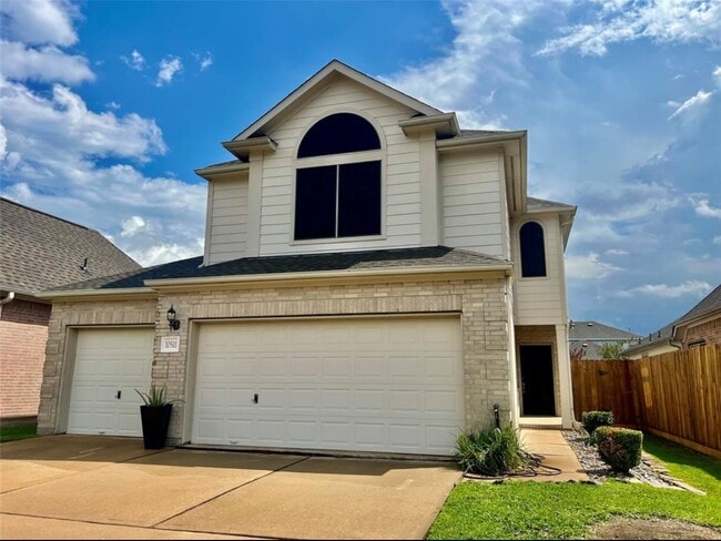 Building Photo - 10511 Rustling Villas Ln