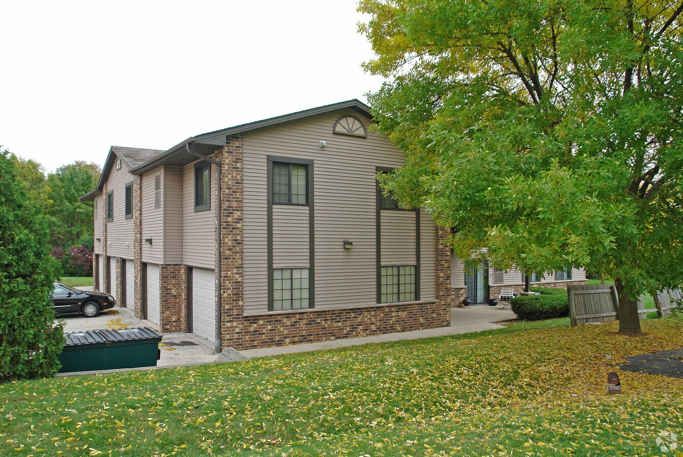 Photo - 4843 Indian Hills Dr Apartments