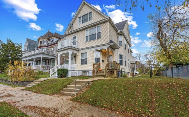 Building Photo - 2436 N 1st St Unit A