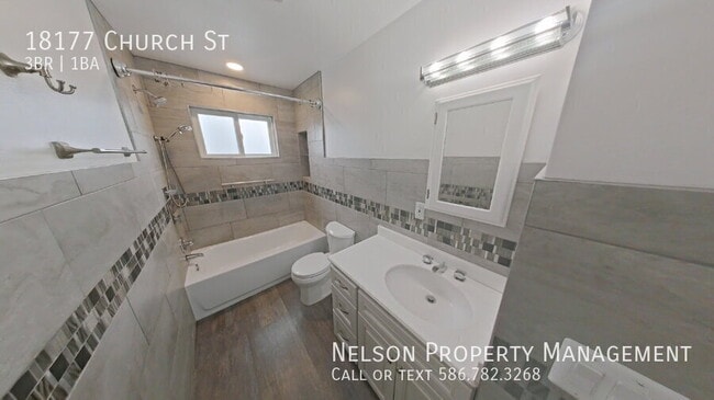 Photo - 18177 Church St