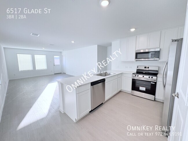 Photo - 6517 Glade St