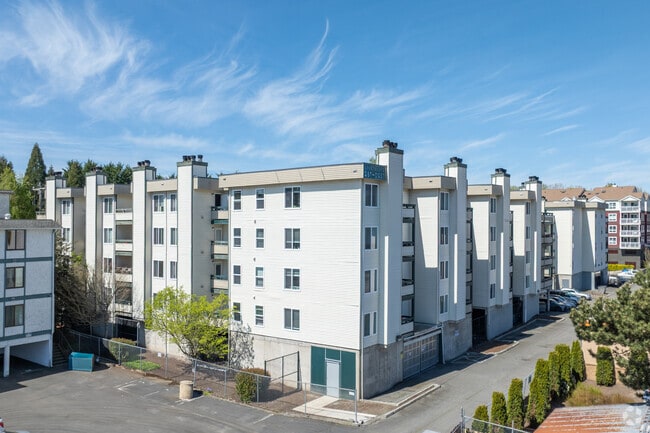 Willows Court Apartments - Primary