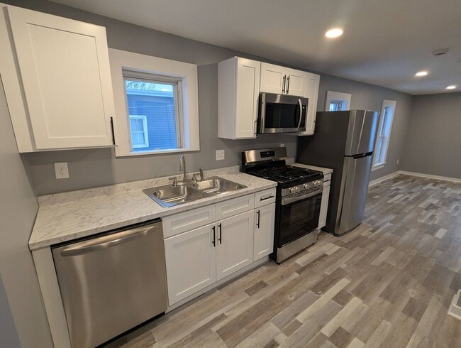 Photo - 19 Main St Unit 2nd Floor