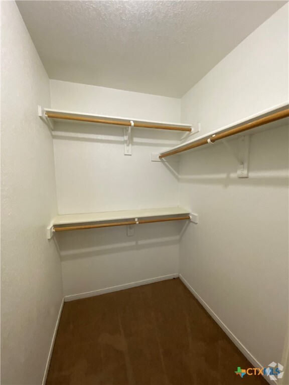 Building Photo - 3805 Hitchrock Dr Rental