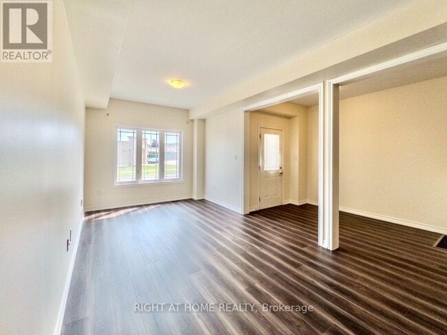 Photo - 465 Mapleton Ave
