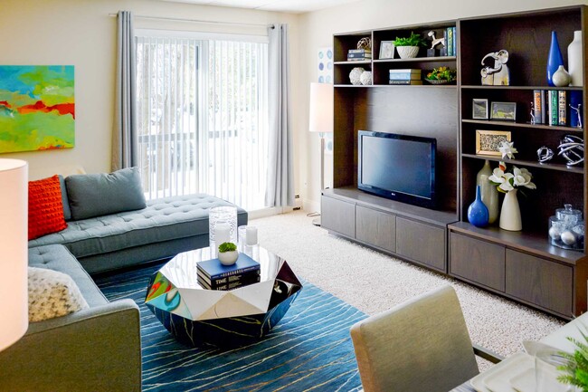 Building Photo - Weymouth Commons