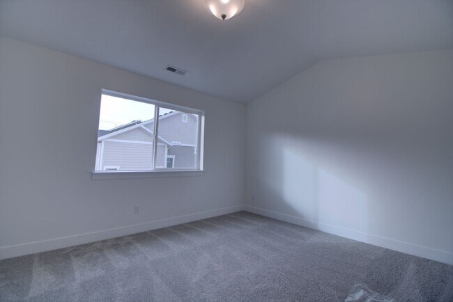 Photo - HOLIDAY MOVE-IN SPECIAL - 4 Bedroom 2.5 Bathroom Townhouse in Lehi!