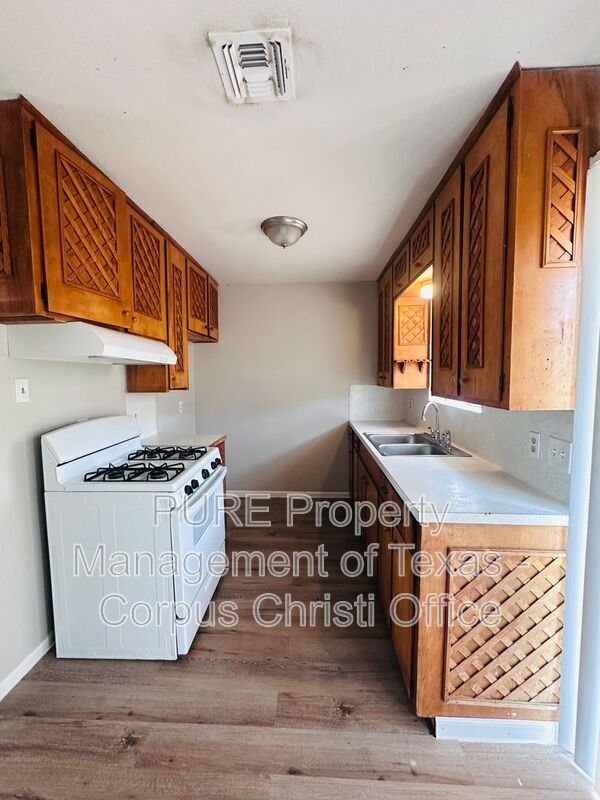 Photo - 742 Purdue Rd