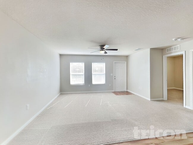 Photo - 2491 Stanton Ave