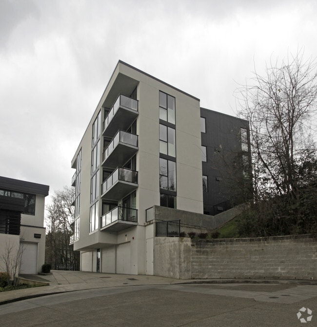 Photo - Sophia's View — Condo-Style 2BR/2BA Flats & Townhomes in South Portland