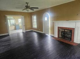 Photo - 511 S Lutterloh Ave