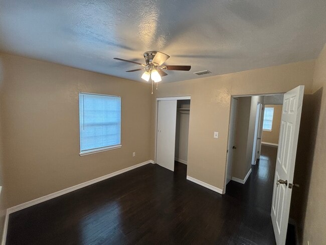 Cama 1-1 - 1313 Golfview St