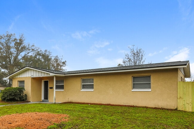 Photo - 5664 Hillman Dr