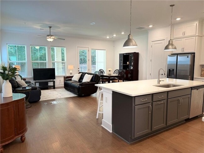 Photo - 1110 Harper Dr