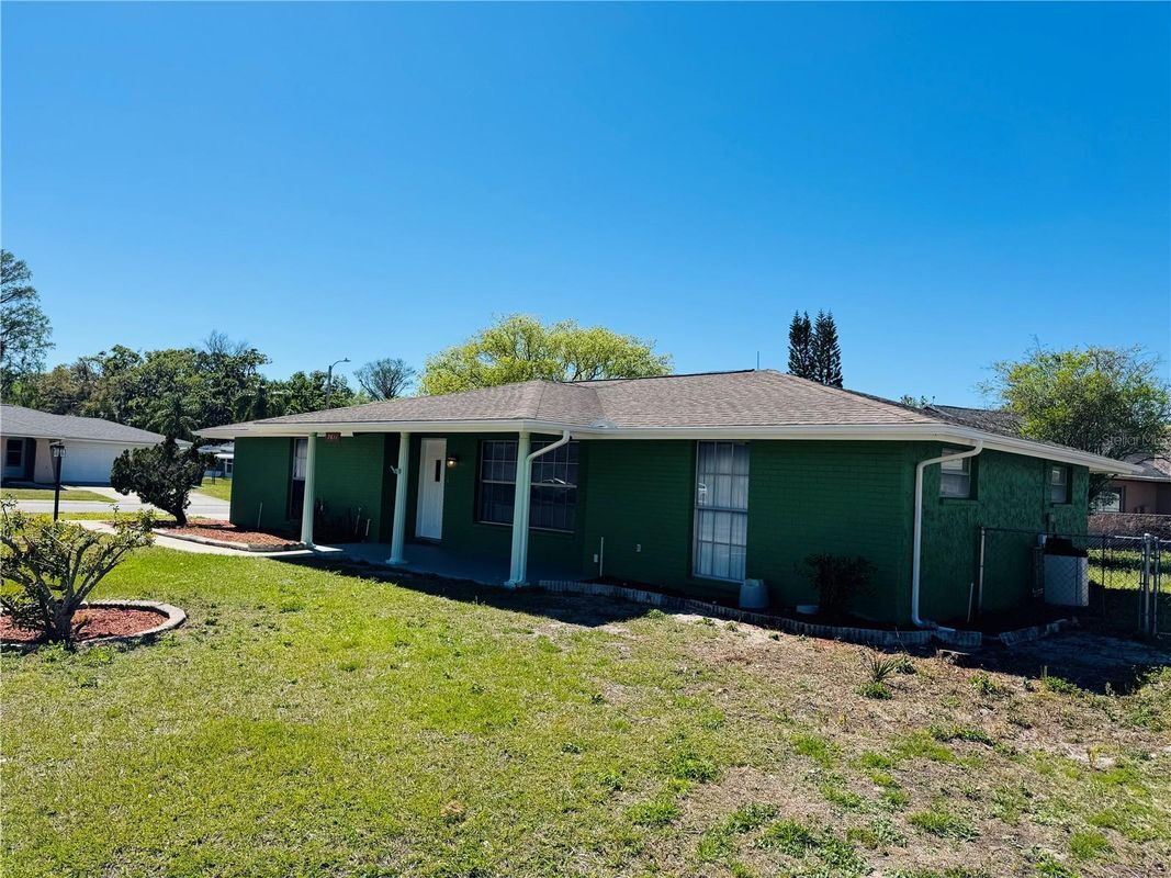Photo - 7611 Summertree Ln House